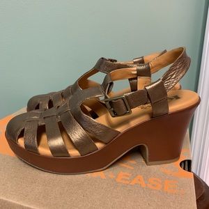 Metallic sandals